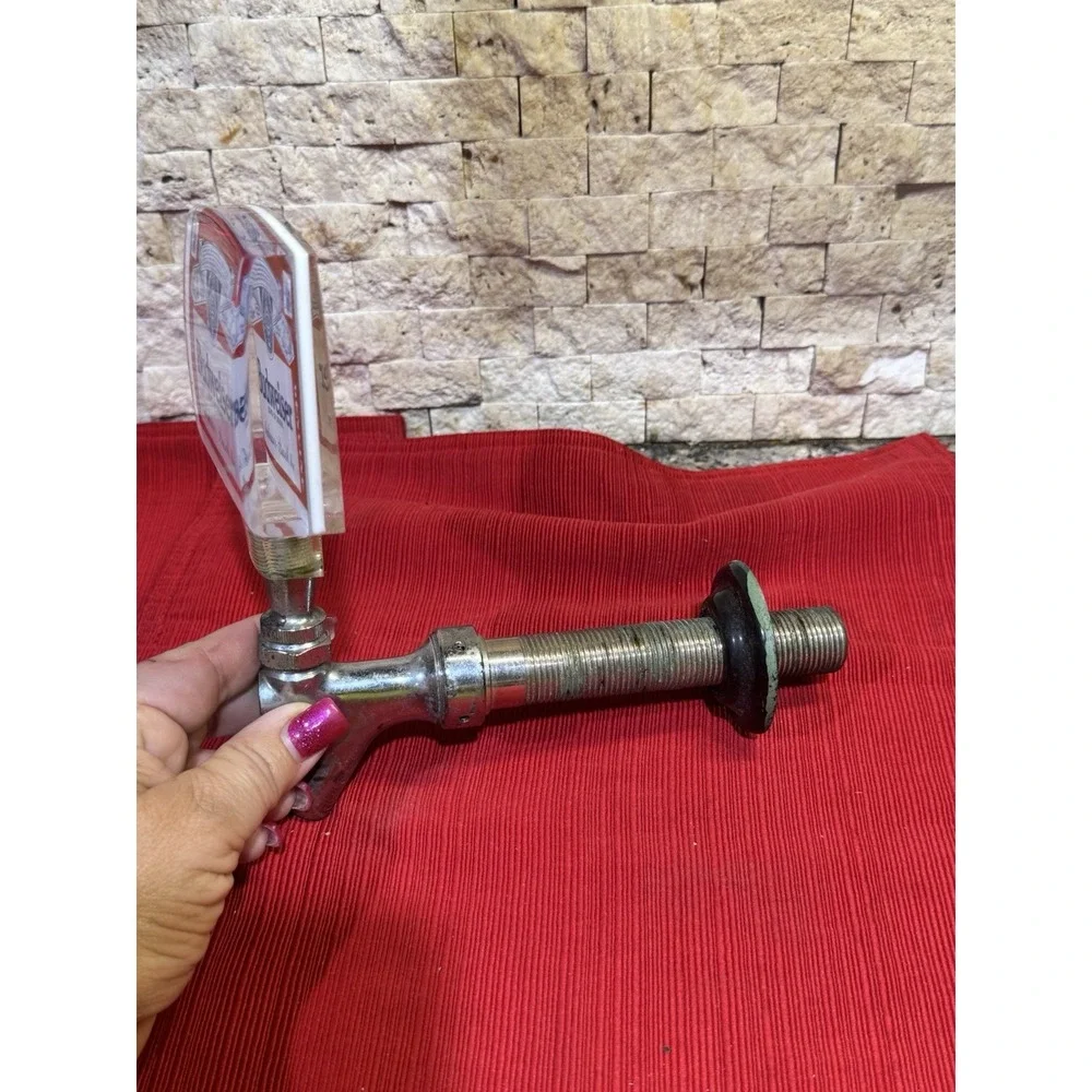Budweiser- King of Beers Vintage Tap Handle with Keg Faucet Hardware USED!